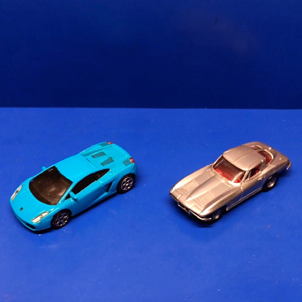 HO Scale Fast Cars 2 pcs